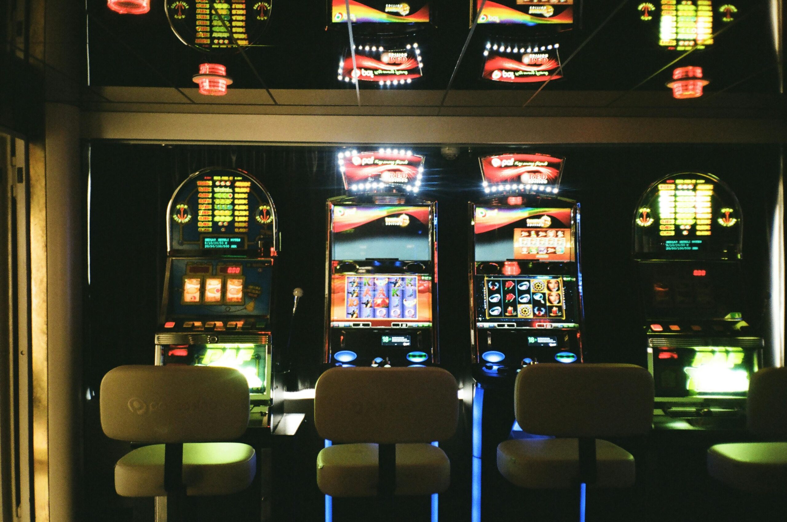 What Keeps Players Coming Back to Online Slots